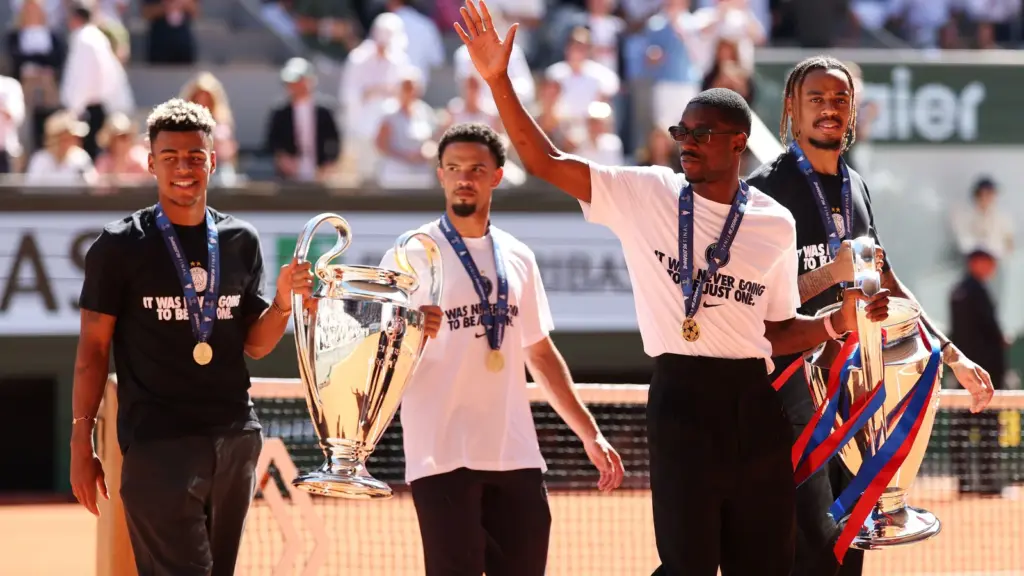 Football gossip: Barcola, Vinicius Jr, Guimaraes, Savinho, Diomande, Salah