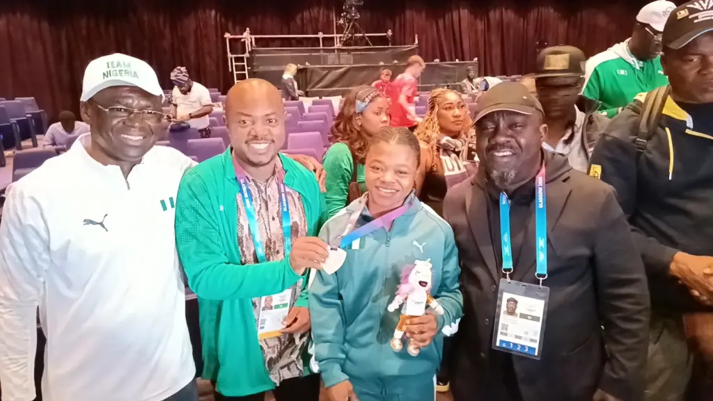 Commonwealth Games: Lawal powers Nigeria to sixth gold with record-breaking display - Premium Times Nigeria