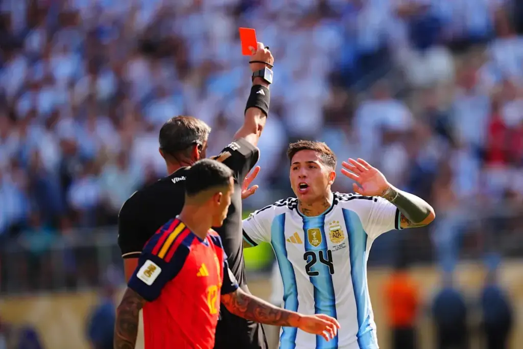 Fernandez breaks silence with message after World Cup final red card - London Evening Standard